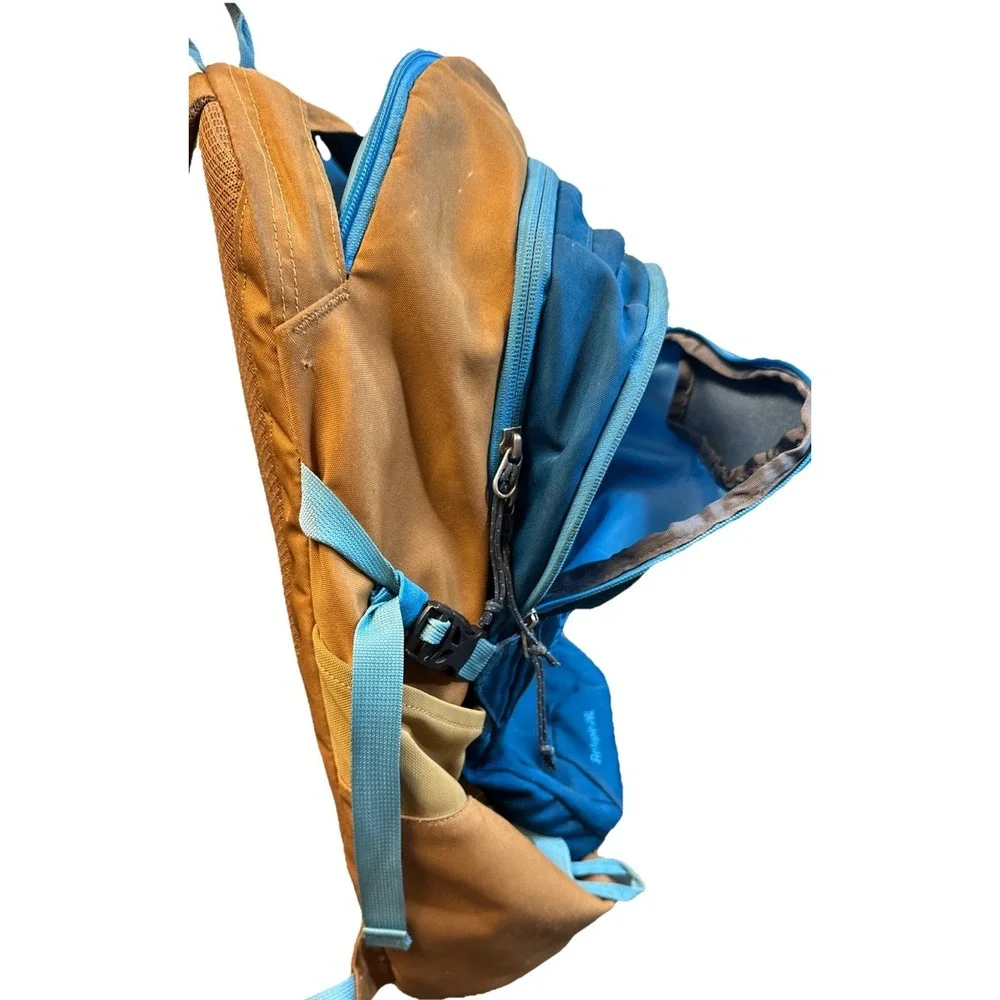 Patagonia Refugio 28L Backpack Blue Outdoor Trail Hiking Travel Daypack Laptop